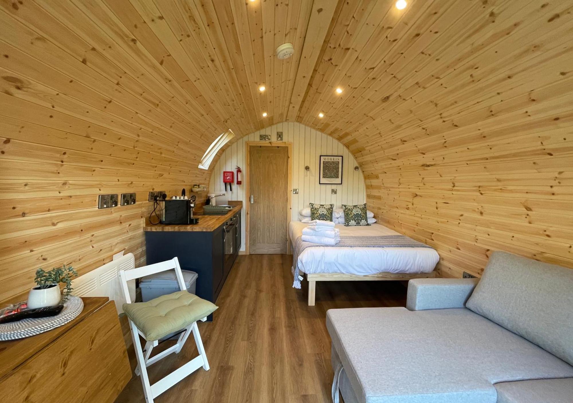 Great Hallingbury Lodges エクステリア 写真