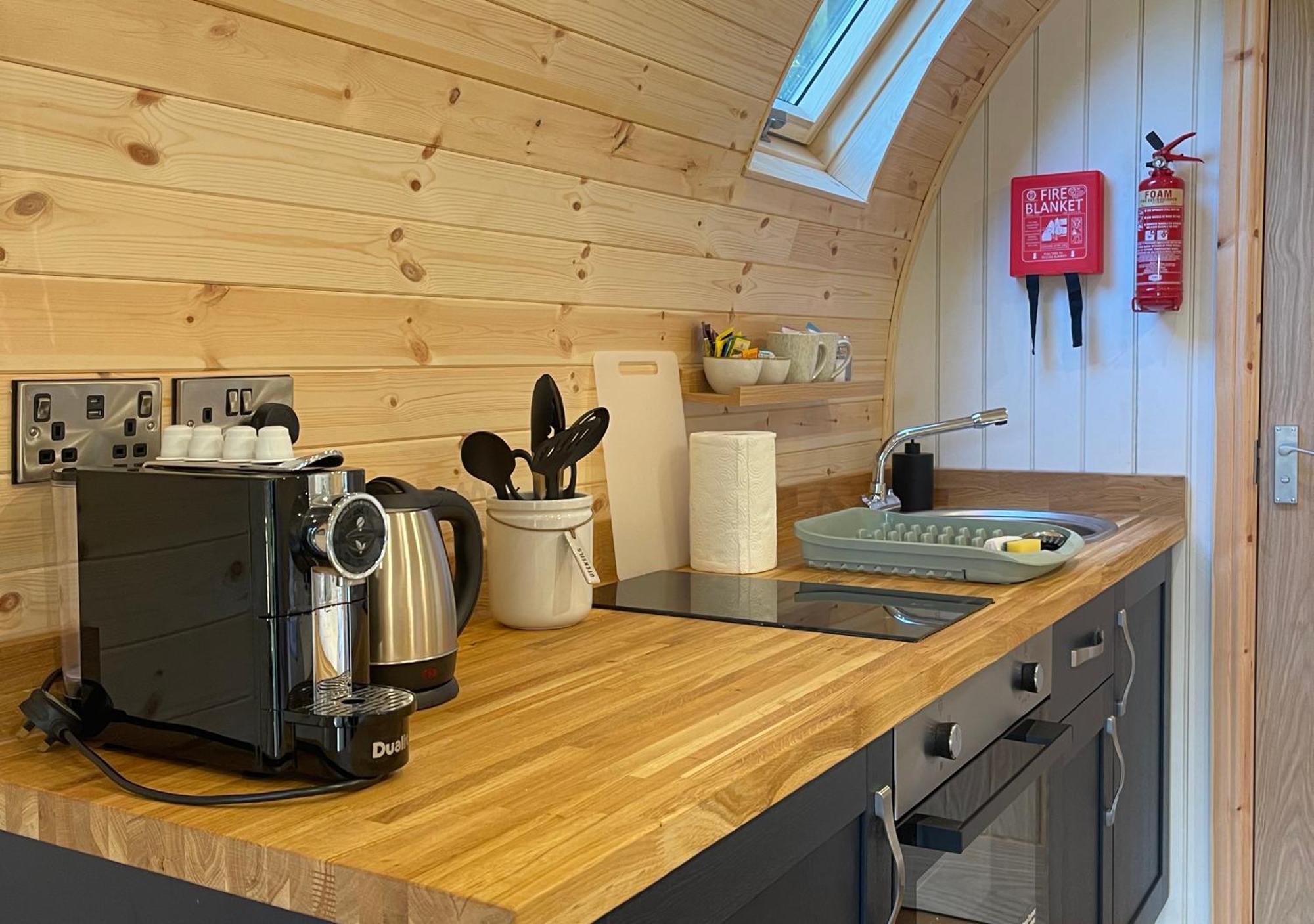Great Hallingbury Lodges エクステリア 写真